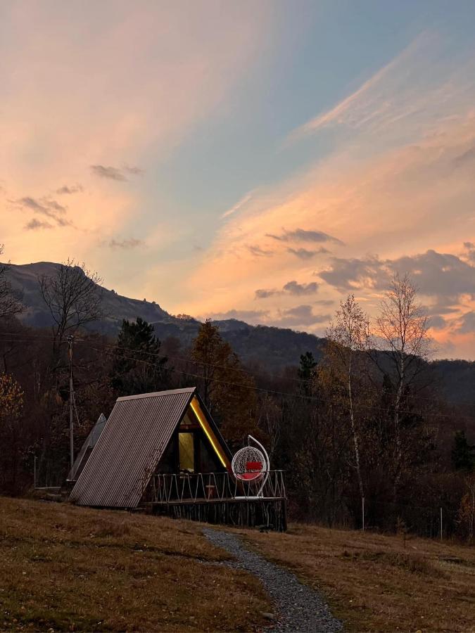 Glamping Wolf Mount Vila Margahovit Exterior foto