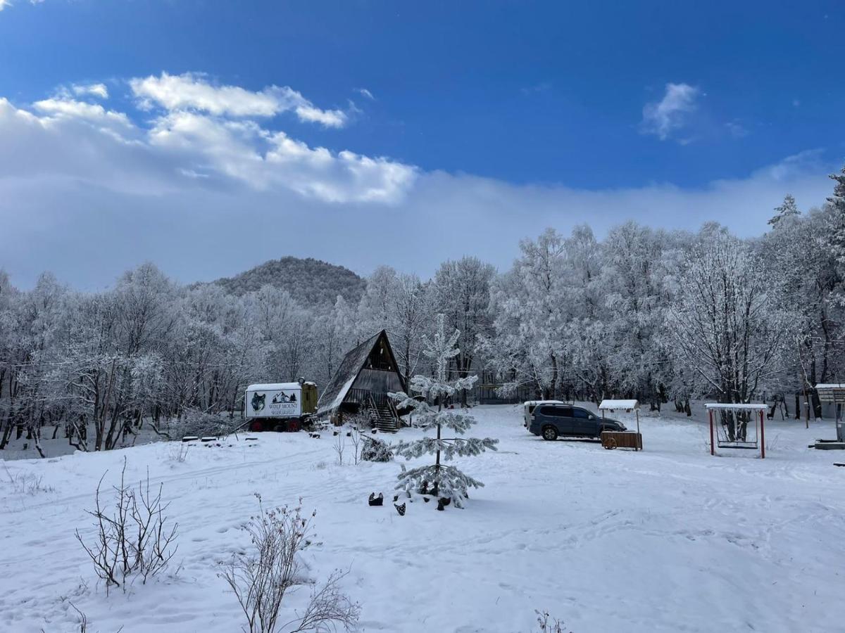 Glamping Wolf Mount Vila Margahovit Exterior foto